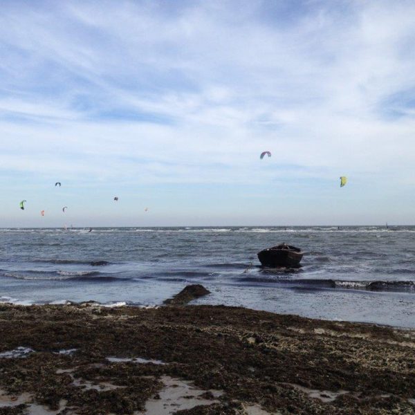Kiten am Strand von Lobbe